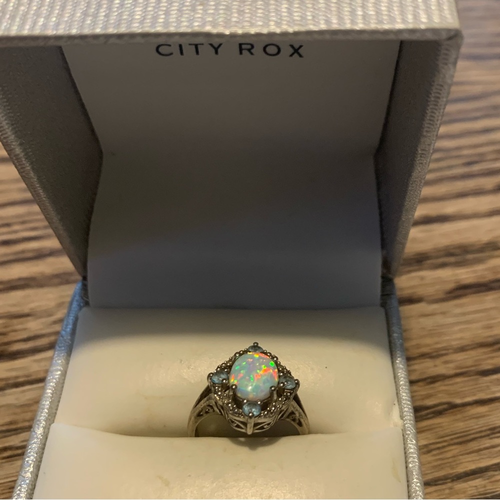 Woman ring